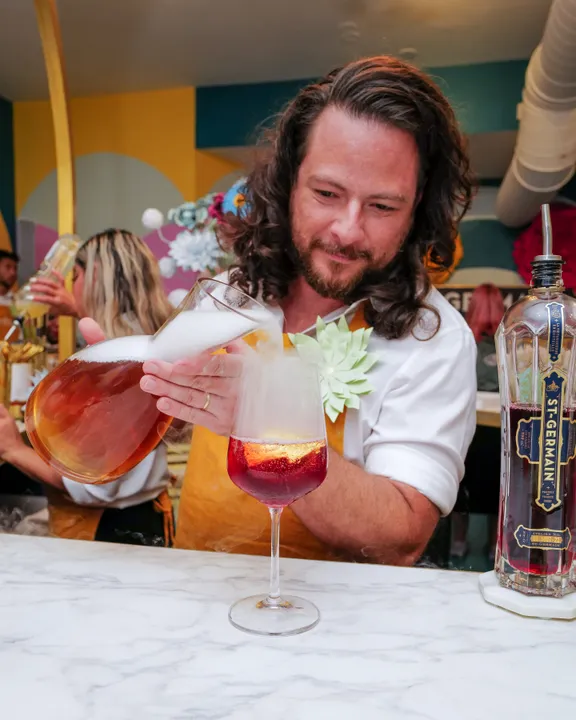 ST~GERMAIN® Elderflower Liqueur Debuts Fleuriste ST~GERMAIN with Multi-Hyphenate Artist Jameel Mohammed of KHIRY and Paper Floral Designer Zoe Bradley 