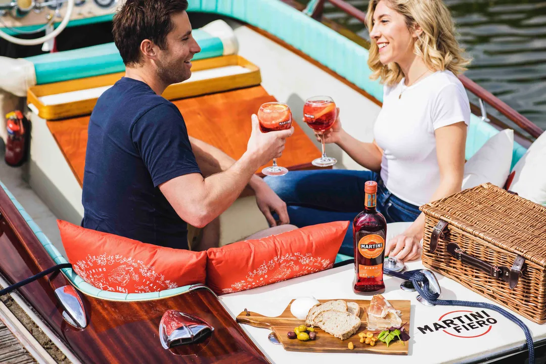 ALFRESCO FANS REJOICE! MARTINI BRINGS A TASTE OF ITALIAN SUMMER TO LONDON WITH ITS ‘FIERO WATERFRONT’ POP-UP 