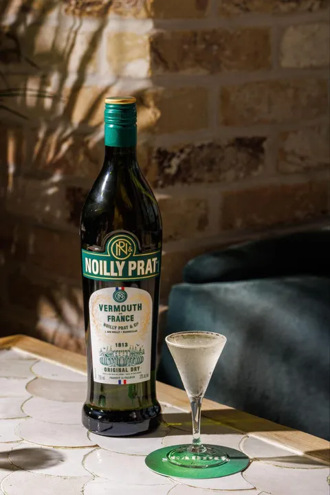 NOILLY PRAT® UNVEILS NEW MARTINI MENU EXPERIENCE IN COLLABORATION WITH ROOFTOP MEDITERRANEAN RESTAURANT, SEABIRD 