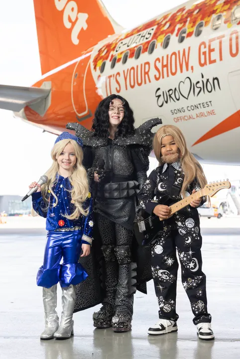 NIL POINTS? NOT MOI! YOUNG BRITS EMBRACE EUROVISION