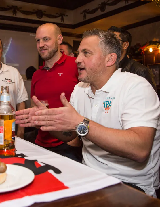 Cricket Legend Darren Gough Gives His Tips on How England Can Beat Australia