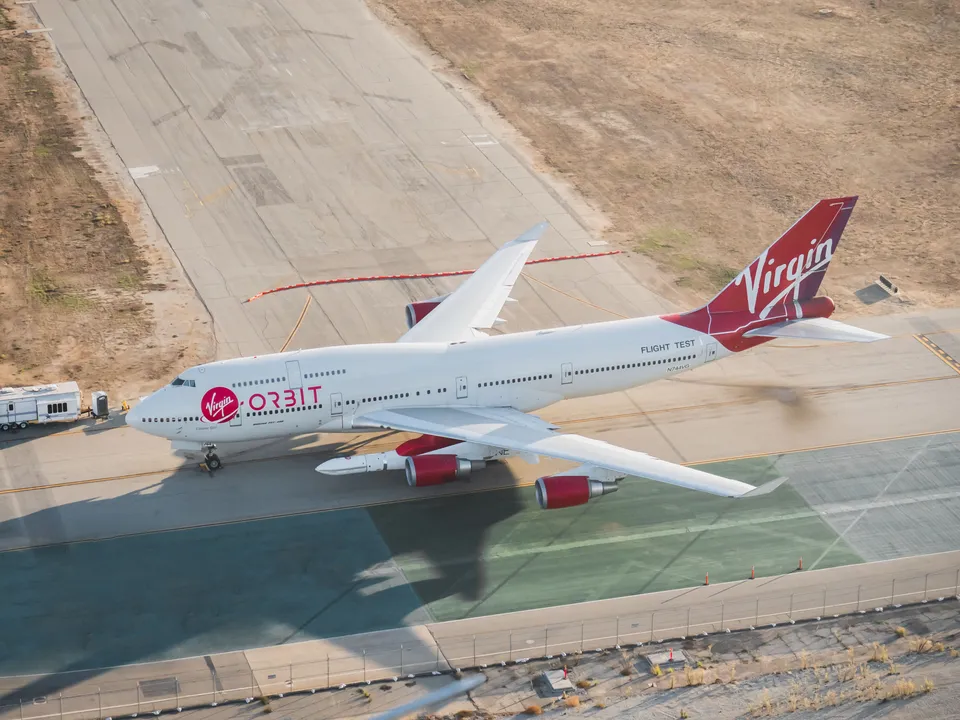 First Virgin Rocket Revealed: Speeds over 20x Speed of Sound 

