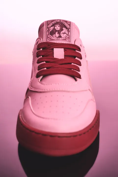 GLOBAL ICON NICKI MINAJ BECOMES AN OWNER OF FOOTWEAR BRAND LØCI