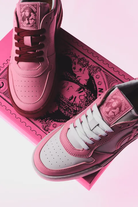 GLOBAL ICON NICKI MINAJ BECOMES AN OWNER OF FOOTWEAR BRAND LØCI